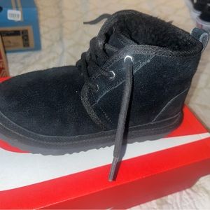 Black uggs